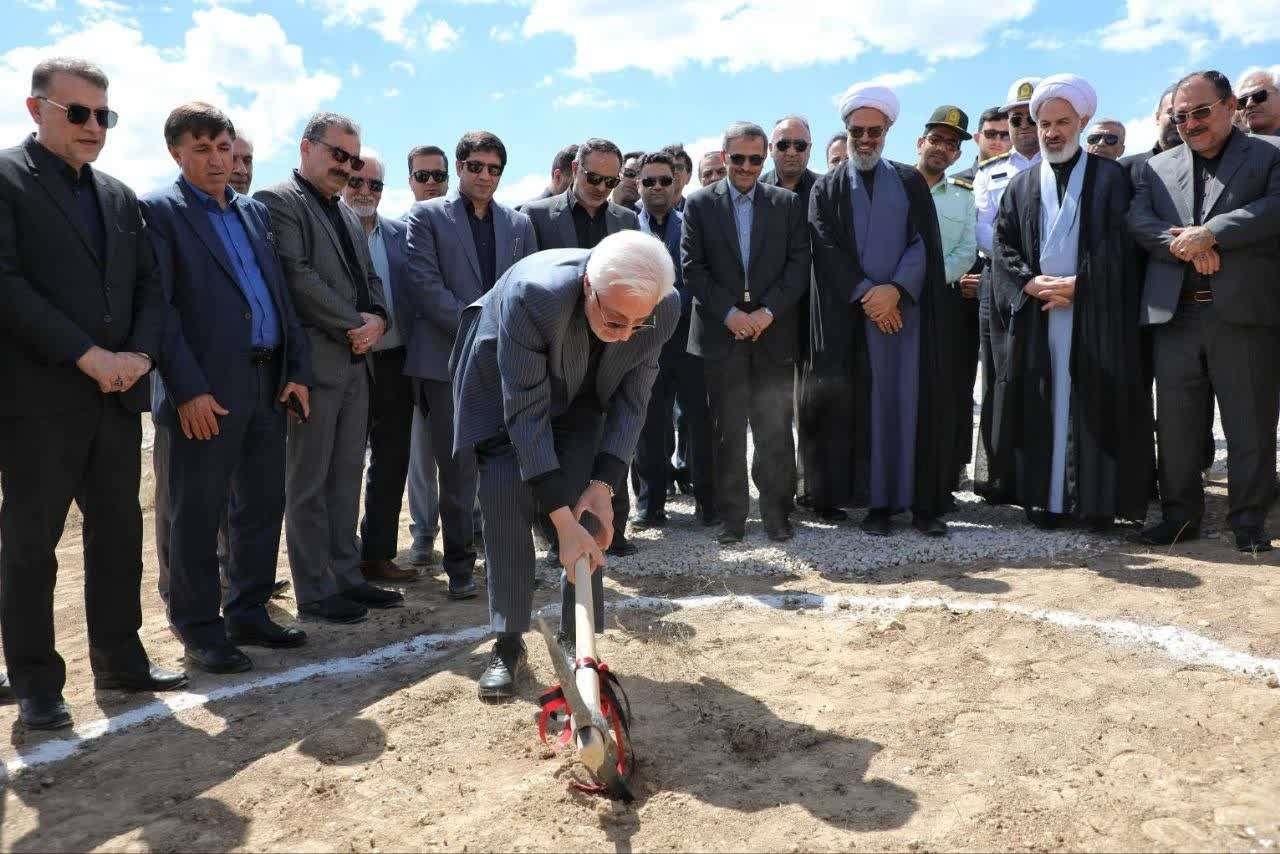 کلنگ‌زنی پارکینگ بزرگ ماشین‌آلات سنگین در خراسان شمالی؛ بهره‌برداری فاز نخست تا ۶ ماه آینده